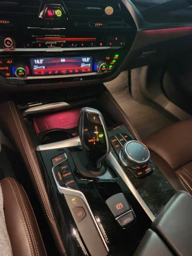 BMW 540 * DISTRONIC * Bowers & Wilkins * M PACK, снимка 9
