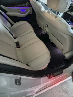 Mercedes-Benz E 300 AMG/BURMESTER/PANO/19"/LED/ПОДГРЕВ/KEYLESS, снимка 8