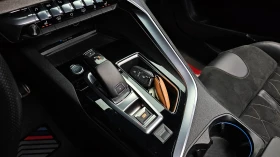 Peugeot 3008 2.0 BlueHDi GT | Distronic | 360  Камера | Масаж, снимка 10