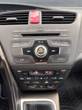 Honda Civic 2.2i-DTEC/150к.с./4 врати/6 скорости, снимка 10