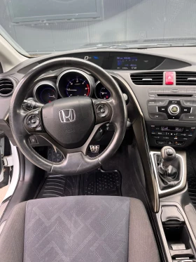 Honda Civic 2.2i-DTEC/150к.с./4 врати/6 скорости, снимка 5