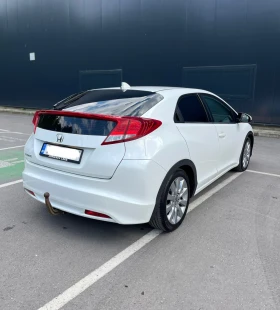 Honda Civic 2.2i-DTEC/150к.с./4 врати/6 скорости, снимка 2