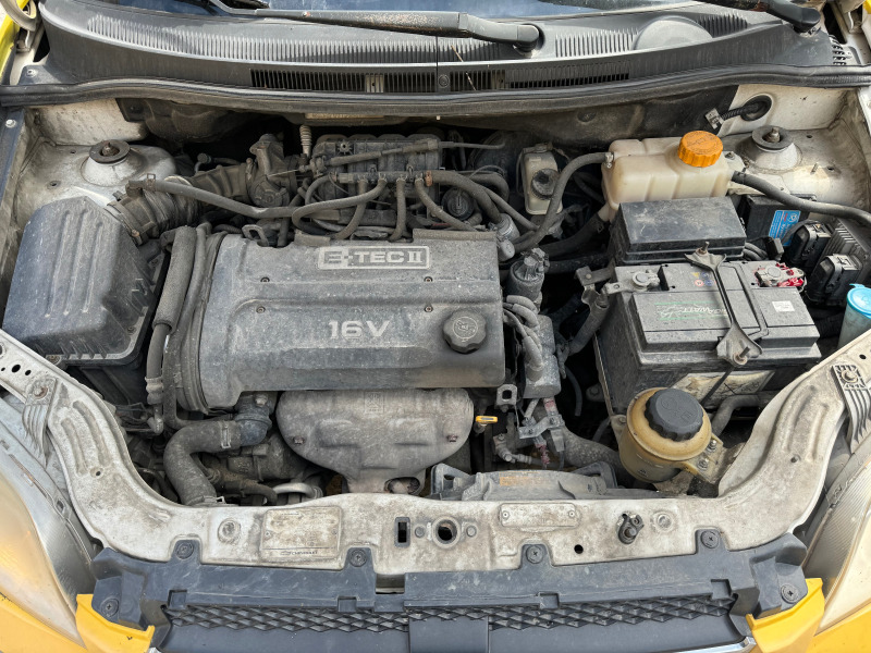 Chevrolet Aveo Бензин+ Газ, снимка 13 - Автомобили и джипове - 45992482