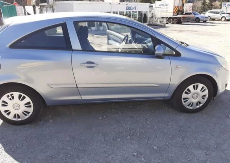 Opel Corsa, снимка 5 - Автомобили и джипове - 46921597