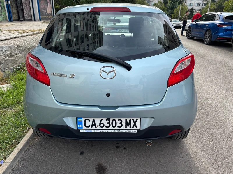 Mazda 2, снимка 2 - Автомобили и джипове - 47656993