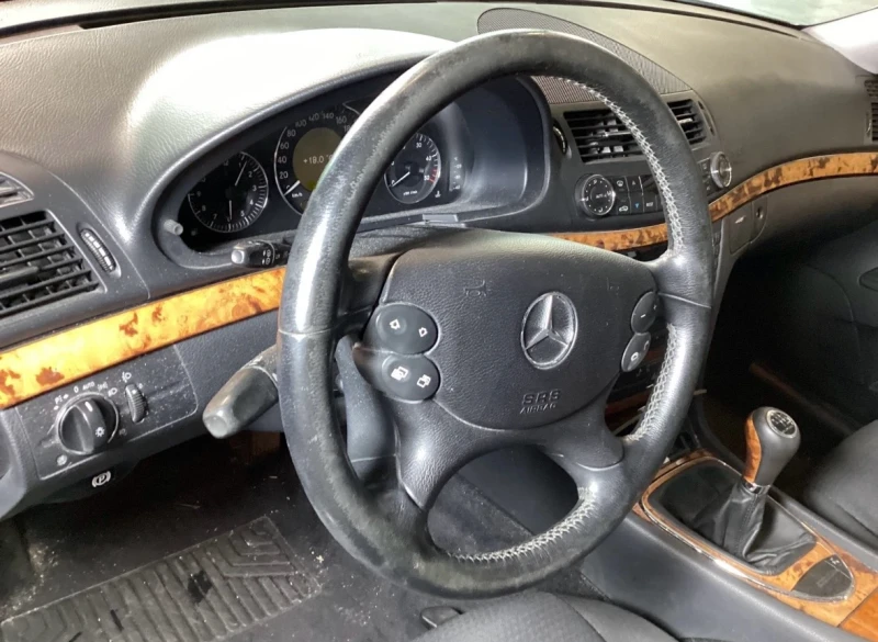 Mercedes-Benz E 220 CDi* EVO* FACELIFT* ELEGANCE, снимка 9 - Автомобили и джипове - 47463945