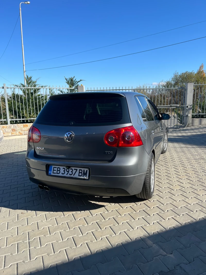 VW Golf 5, снимка 3 - Автомобили и джипове - 47985608