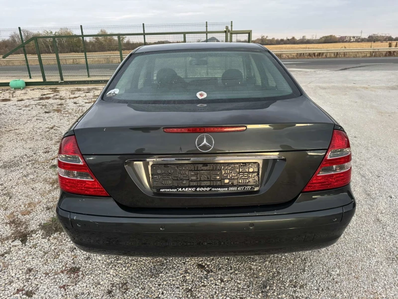 Mercedes-Benz E 200, снимка 3 - Автомобили и джипове - 47993234