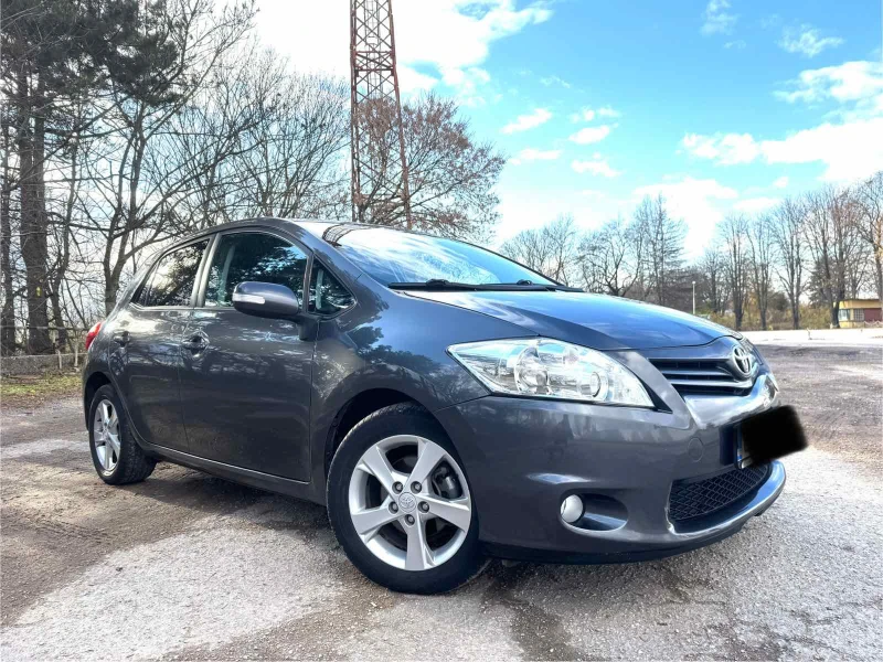 Toyota Auris, снимка 3 - Автомобили и джипове - 48078995