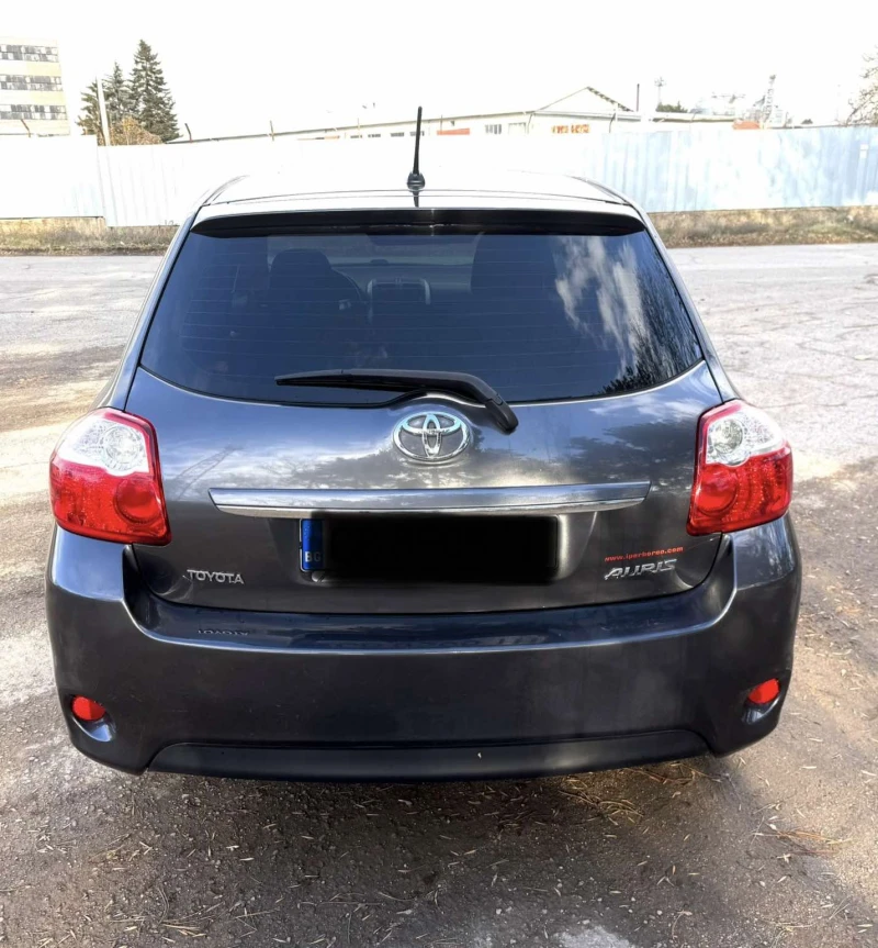 Toyota Auris, снимка 5 - Автомобили и джипове - 48078995