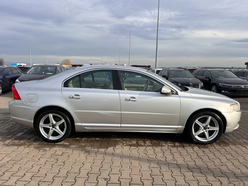 Volvo S80 4.4i V8 EXECUTIVE 4WD AVTOMAT/KOJA/NAVI, снимка 5 - Автомобили и джипове - 48417920