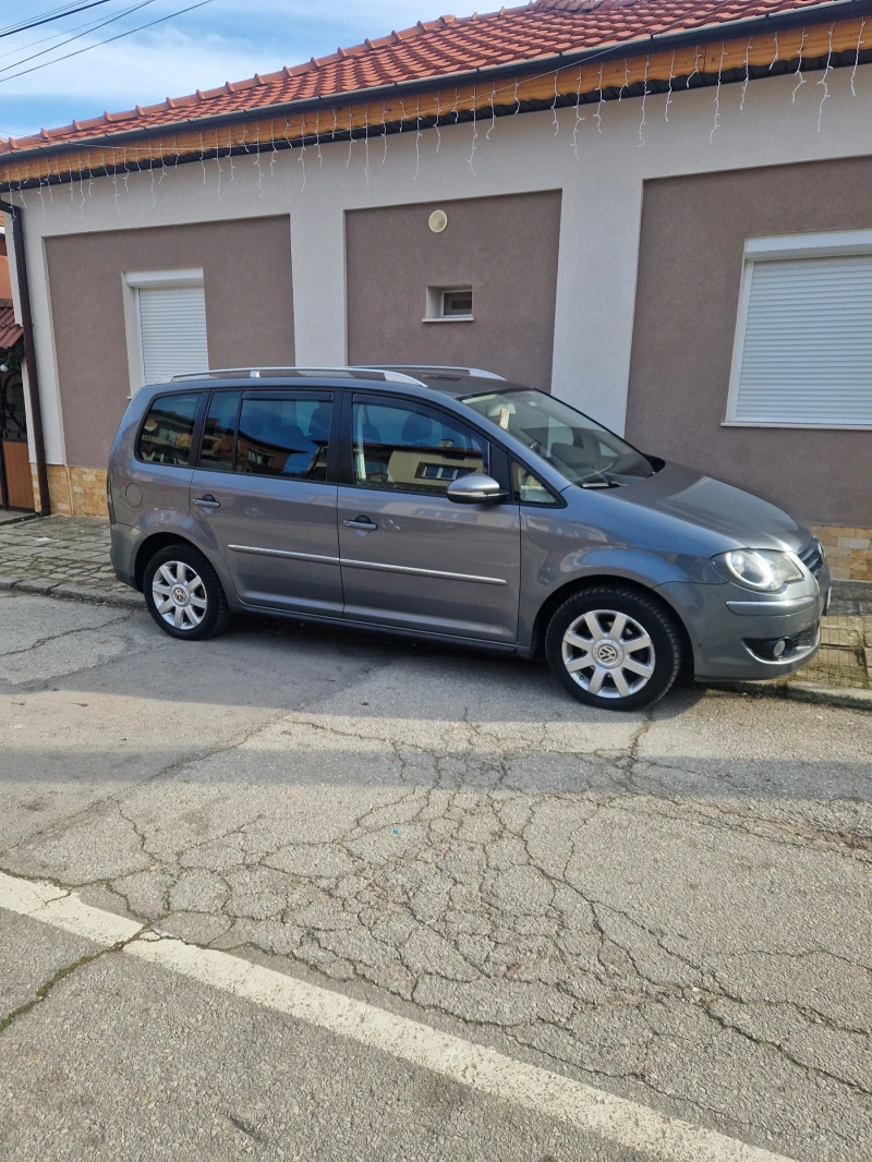 VW Touran, снимка 5 - Автомобили и джипове - 48684983