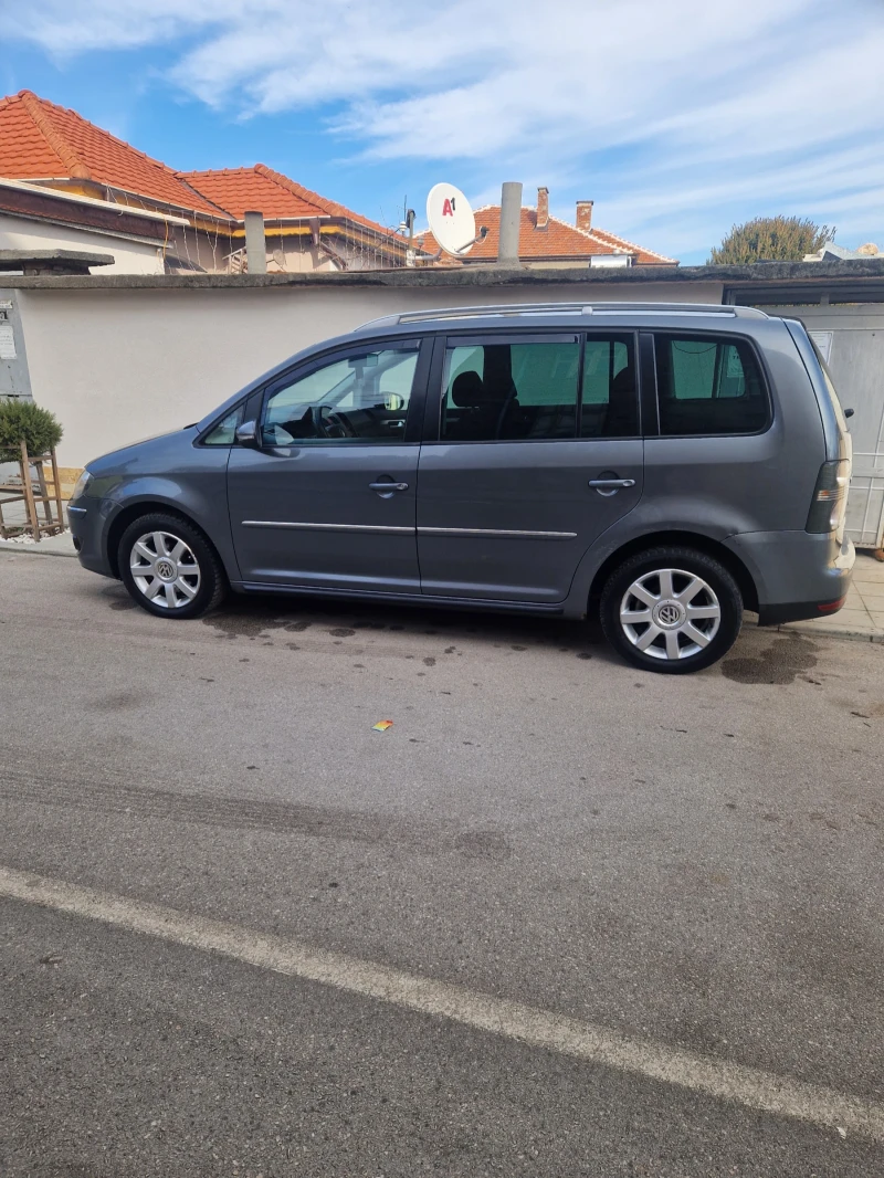 VW Touran, снимка 3 - Автомобили и джипове - 48684983