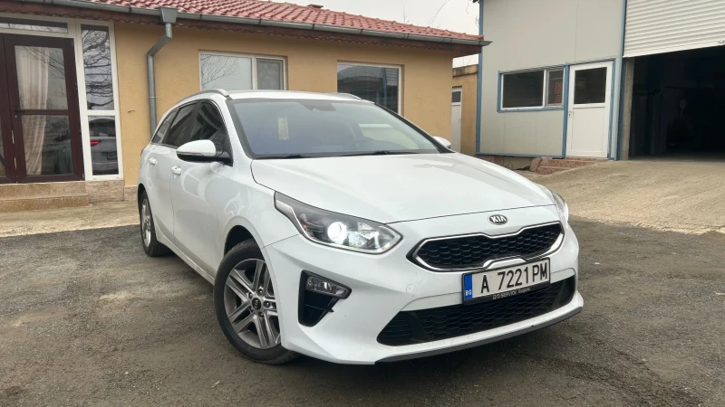 Kia Ceed 1, 6 CRDI , снимка 1 - Автомобили и джипове - 49509747