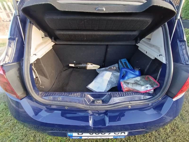 Dacia Sandero 1.0i, снимка 12 - Автомобили и джипове - 51954778