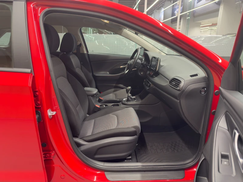 Hyundai I30 COMFORT, снимка 16 - Автомобили и джипове - 53167811