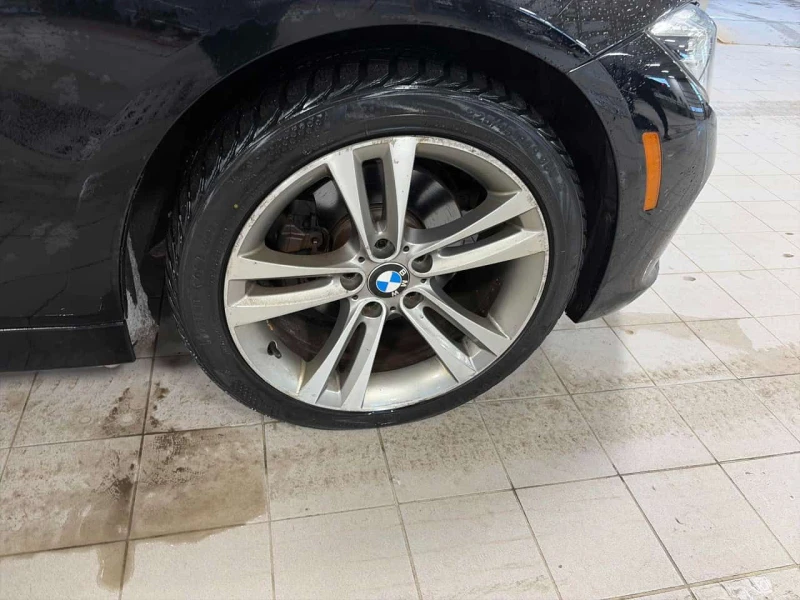 BMW 330 xDrive * SPORT LINE * PANO * ПОДГРЕВИ * CARFAX * , снимка 7 - Автомобили и джипове - 53513326