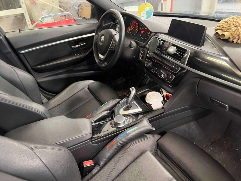 BMW 330 xDrive * SPORT LINE * PANO * ПОДГРЕВИ * CARFAX * , снимка 11 - Автомобили и джипове - 53513326