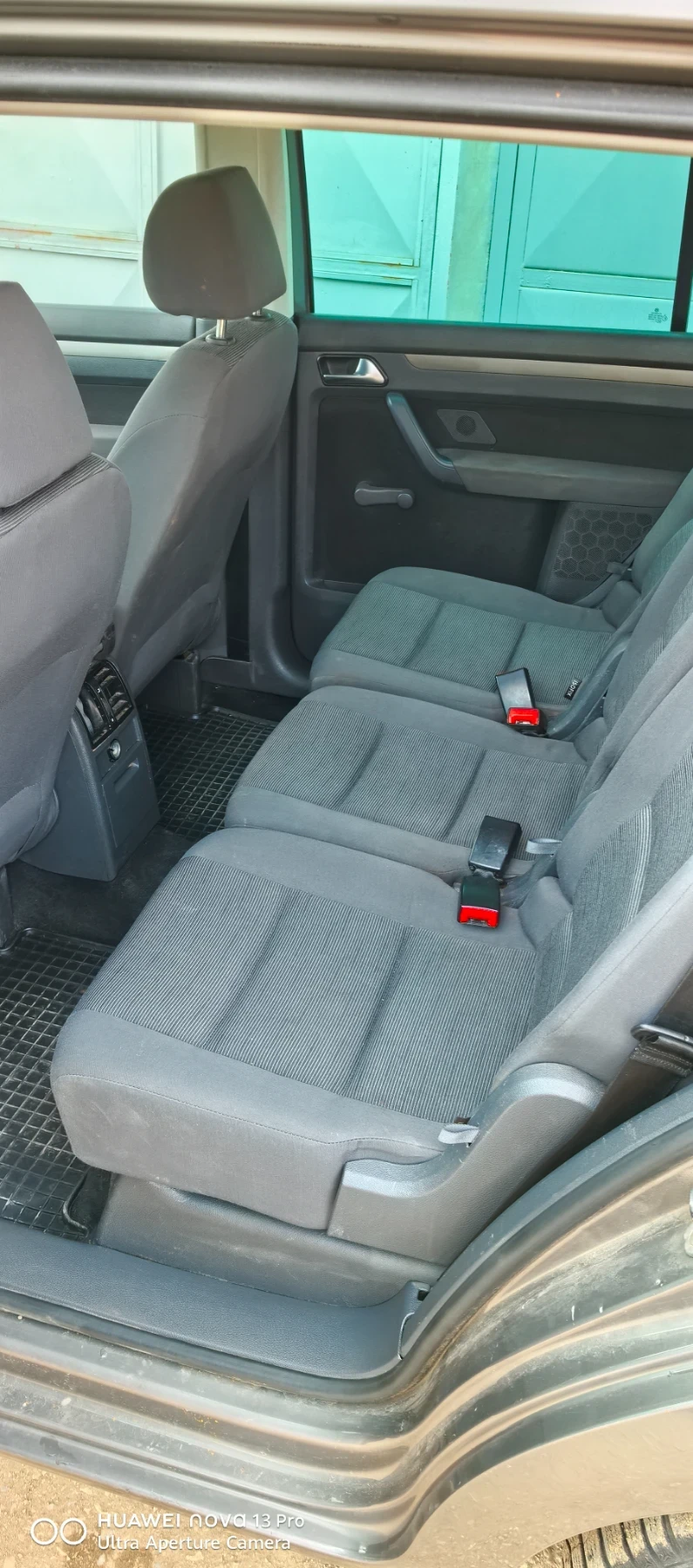 VW Touran 1.6, снимка 14 - Автомобили и джипове - 53756826