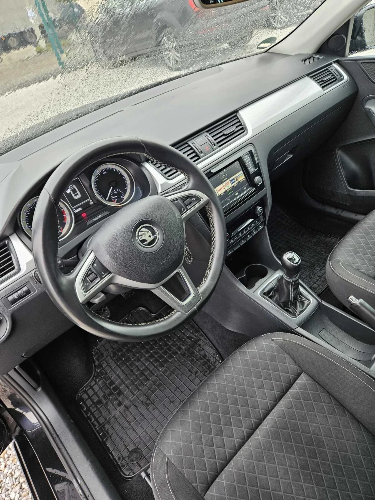Skoda Rapid 1, 6 TDI 115 кс  EDITION - изображение 8