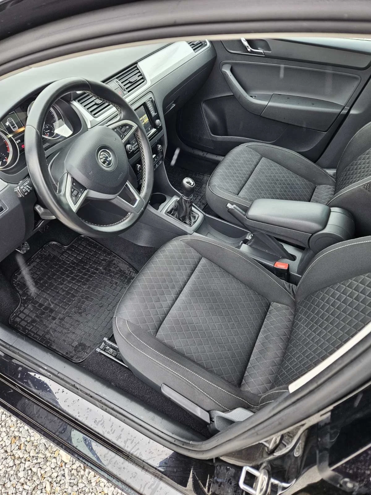 Skoda Rapid 1, 6 TDI 115 кс  EDITION - изображение 7