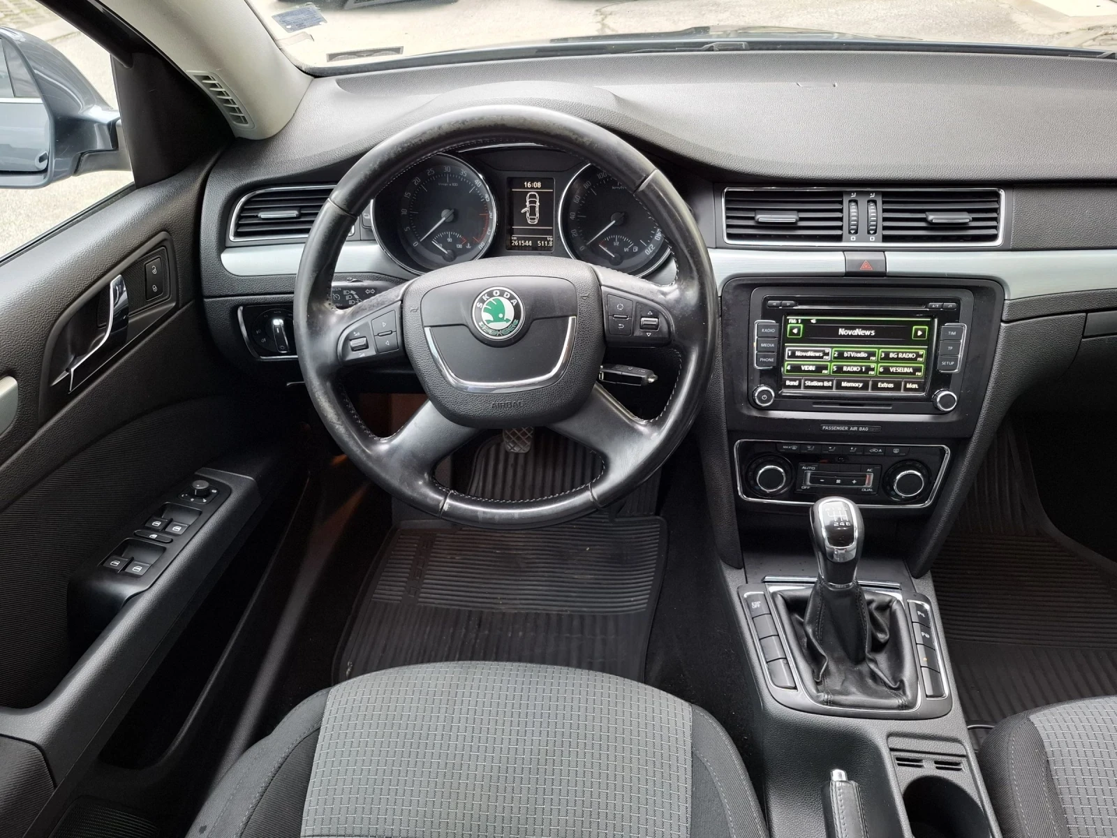 Skoda Superb 2.0 TDI - изображение 8