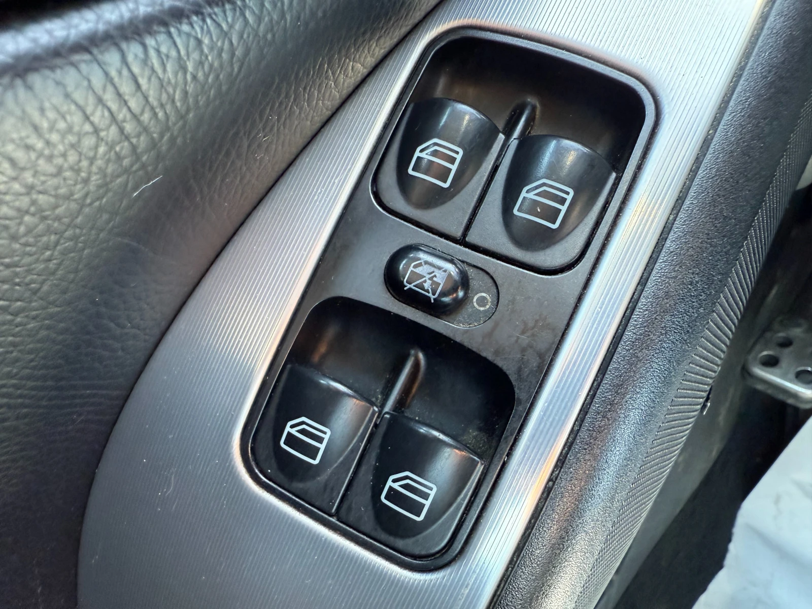 Mercedes-Benz C 230 2.5i 204 .. | Mobile.bg   15