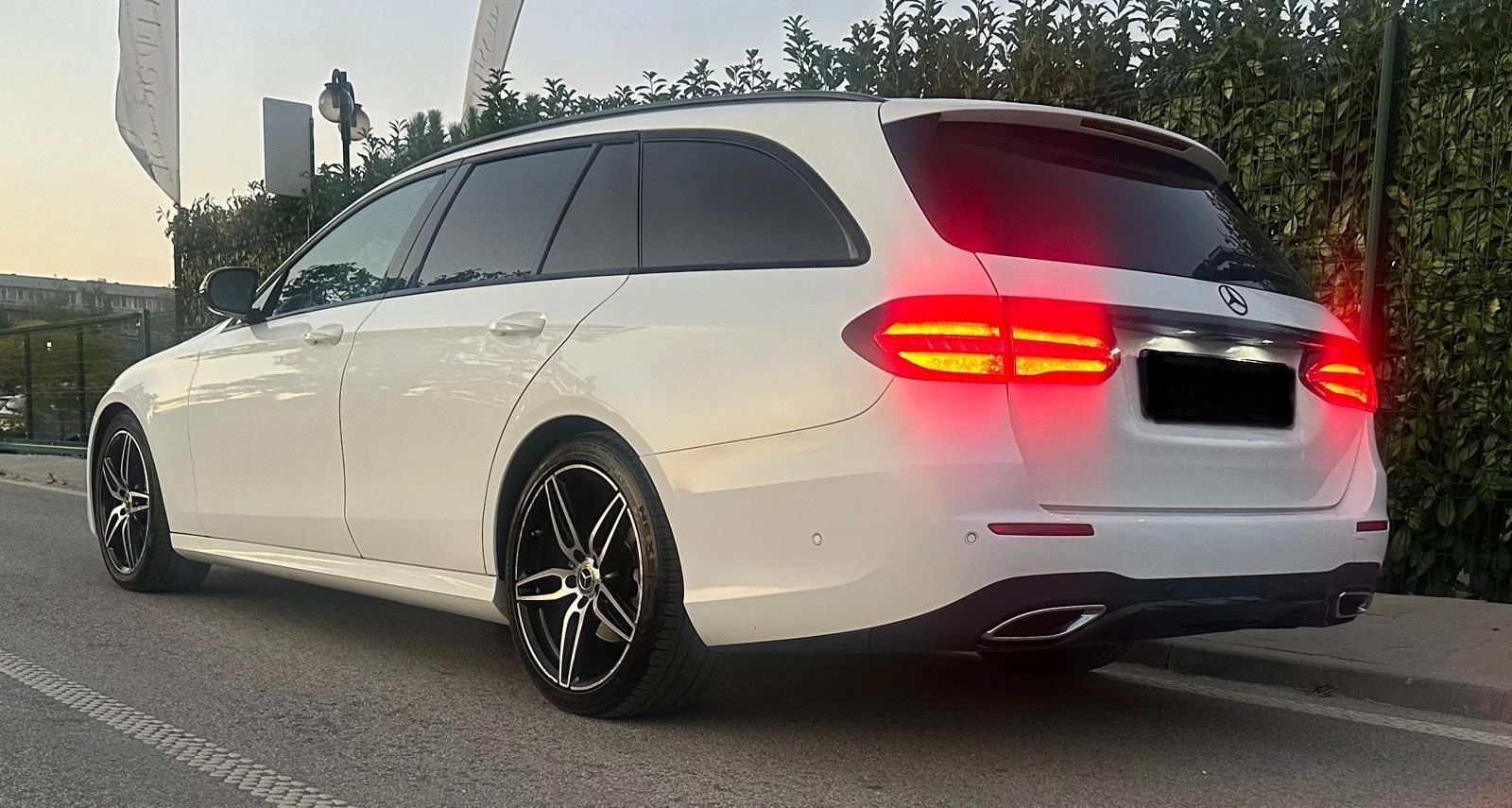 Mercedes-Benz E 220 D* AMG Line* Facelift*  - изображение 4