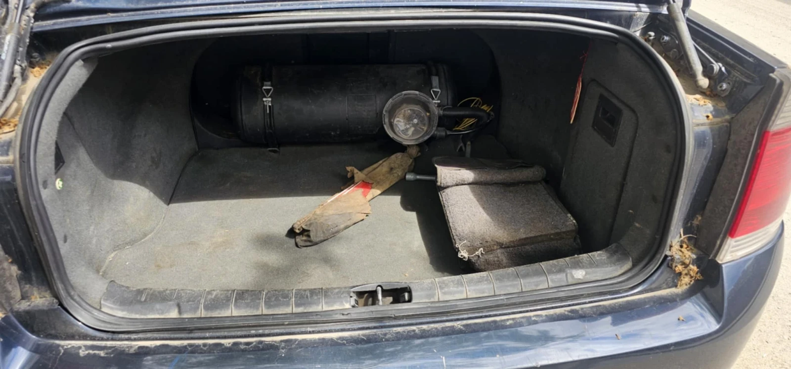 Opel Vectra 2.2 - изображение 4