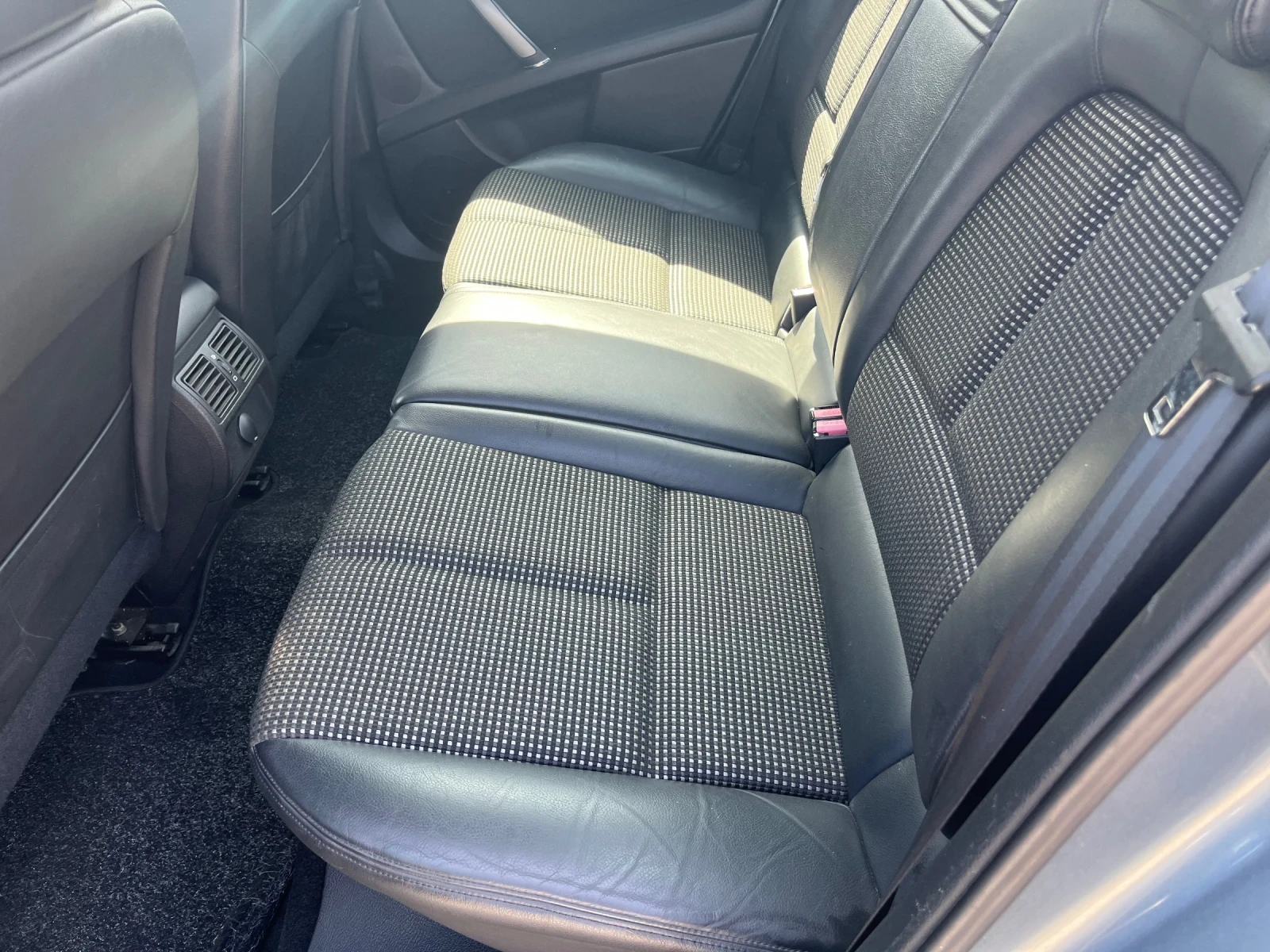 Peugeot 407 2.0 - изображение 7