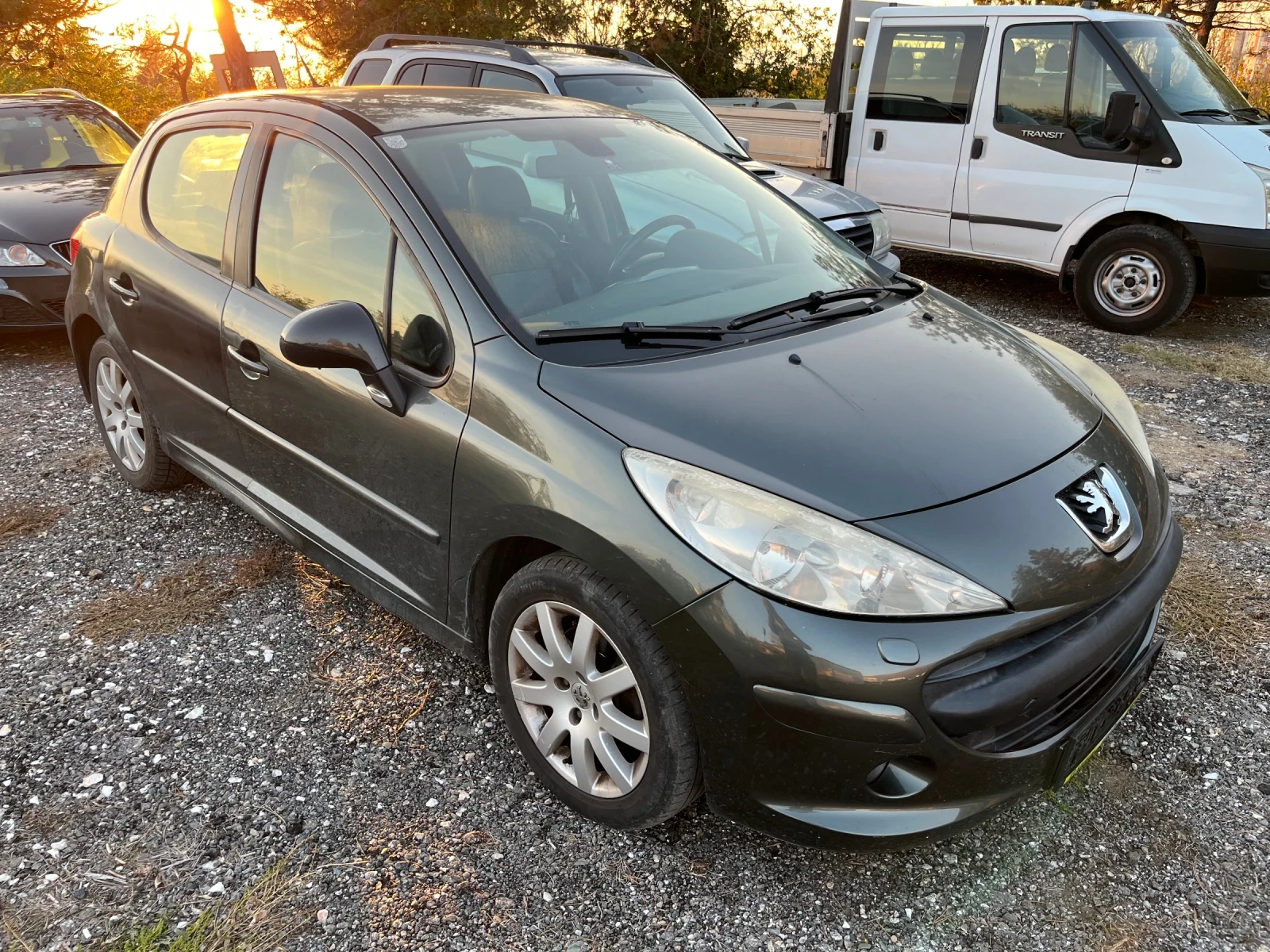 Peugeot 207 1.6i 109  | Mobile.bg   2