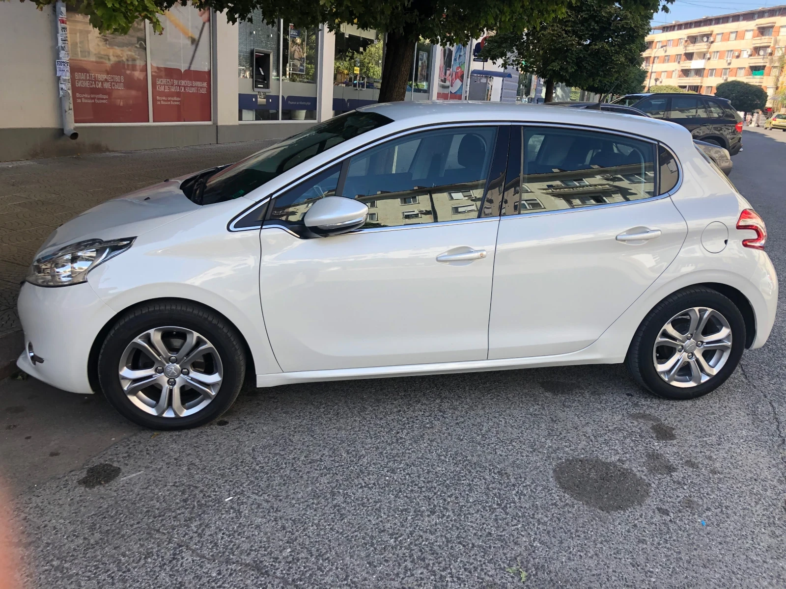 Peugeot 208 1.2 pure tech Allure   | Mobile.bg   3