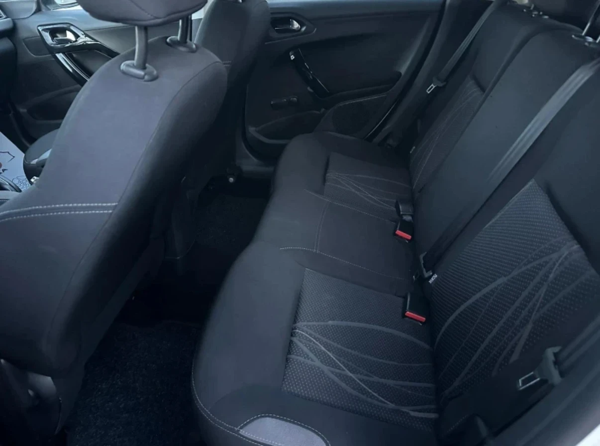 Peugeot 208 1.2 pure tech Allure   | Mobile.bg   14