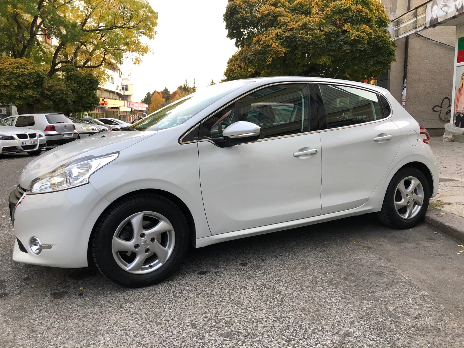 Peugeot 208 1.2 pure tech Allure   | Mobile.bg   5