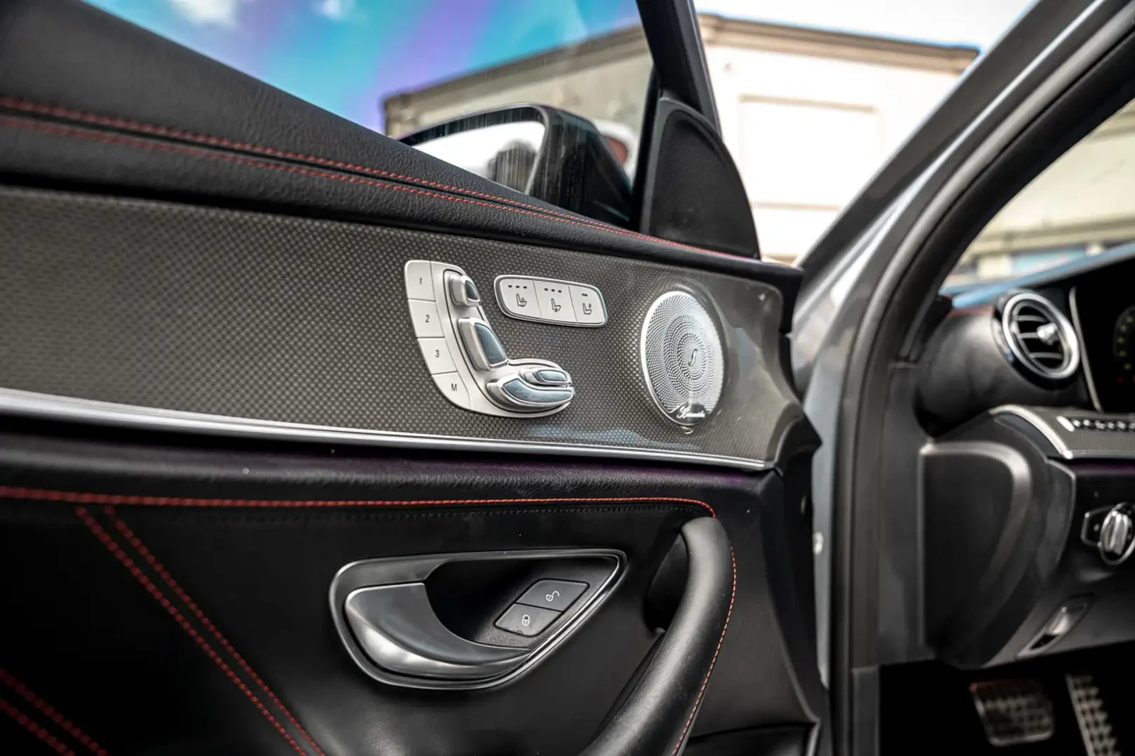 Mercedes-Benz E 53 AMG CARBON, ALCANTARA, BURMESTER, FULL MAXXX* *  - изображение 7