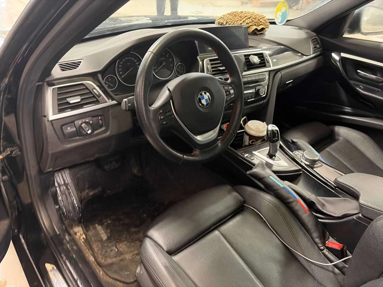 BMW 330 xDrive * SPORT LINE * PANO * ПОДГРЕВИ * CARFAX *  - изображение 5