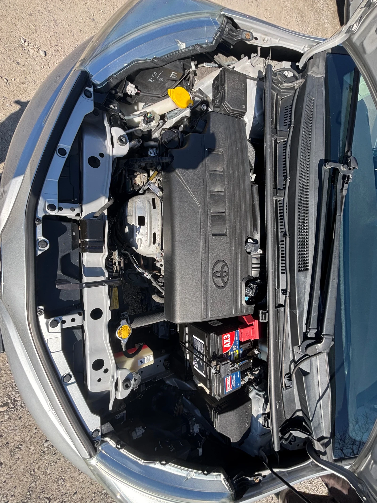 Toyota Yaris 1.3 VVT-I, снимка 14 - Автомобили и джипове - 53793726