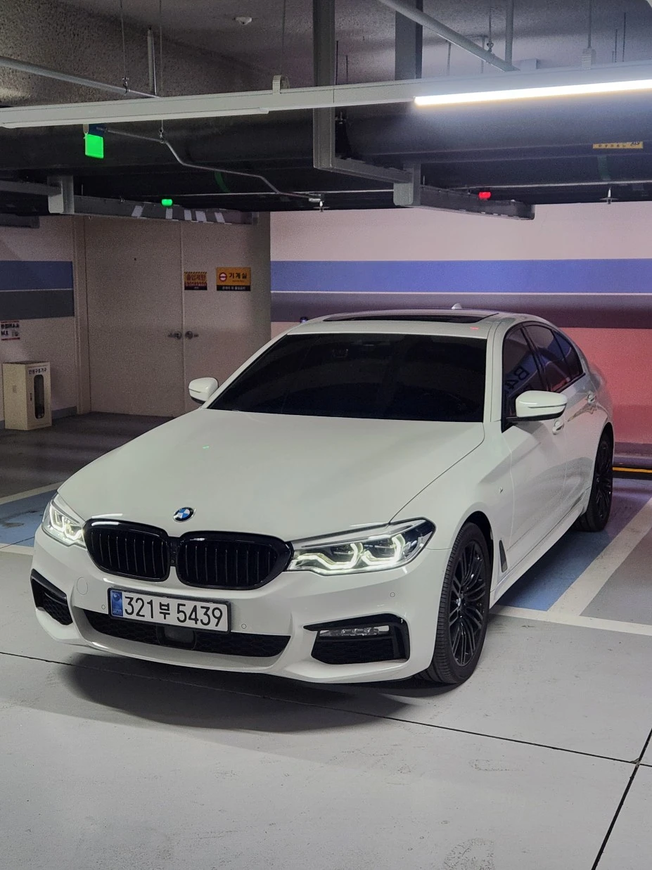 BMW 540 * DISTRONIC * Bowers & Wilkins * M PACK