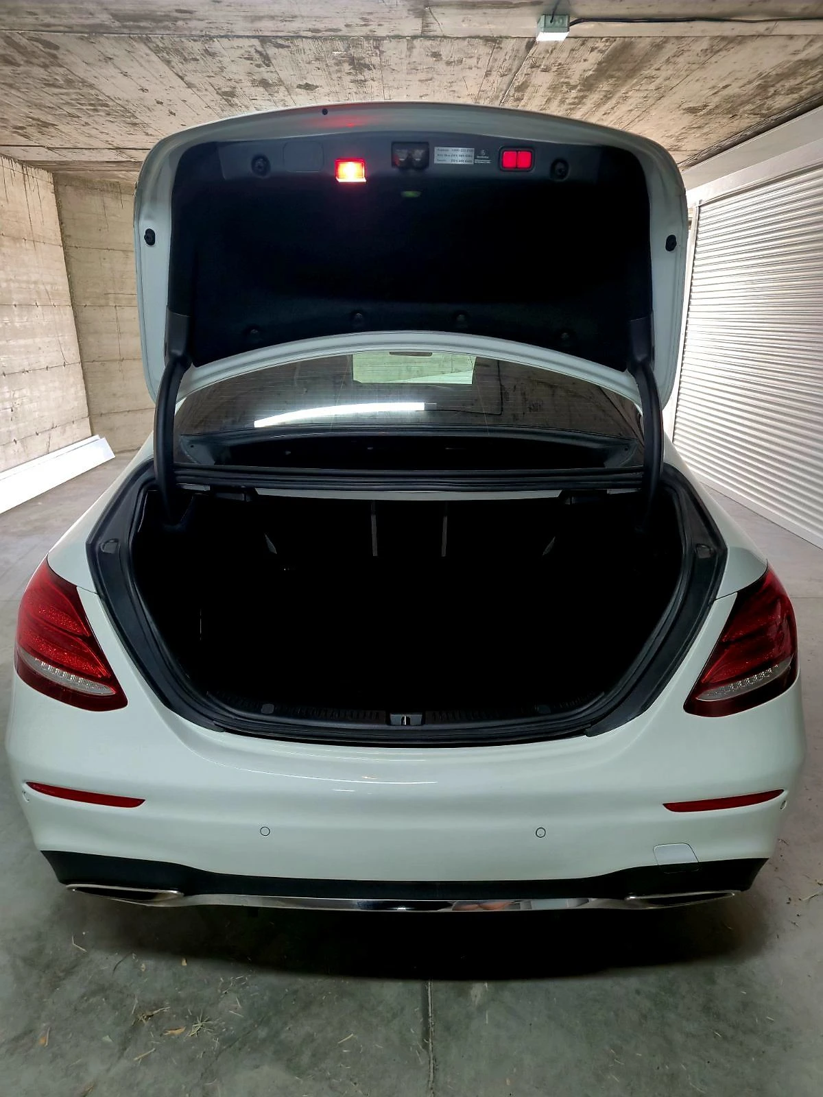 Mercedes-Benz E 300 AMG/BURMESTER/PANO/19"/LED/�������/KEYLESS | Mobile.bg � ����������� 11