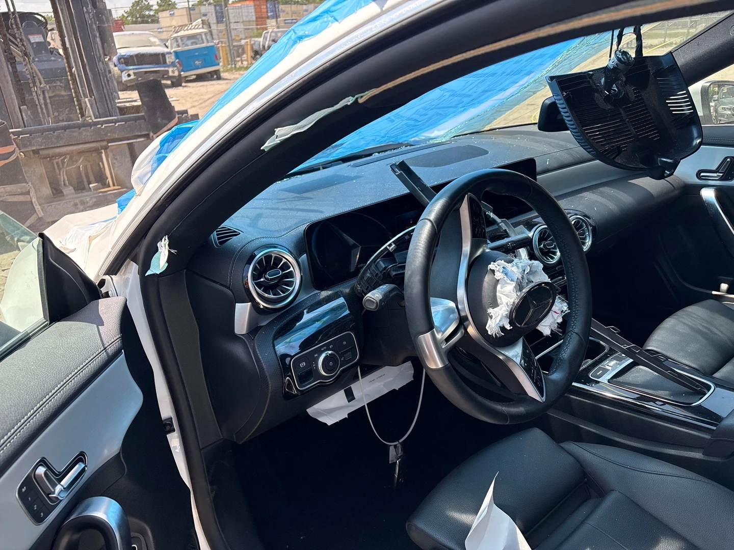 Mercedes-Benz CLA 250 4х4 MATIC ЕКСТРИ НОВОТО CLA НА половин Цена, снимка 14 - Автомобили и джипове - 54815321