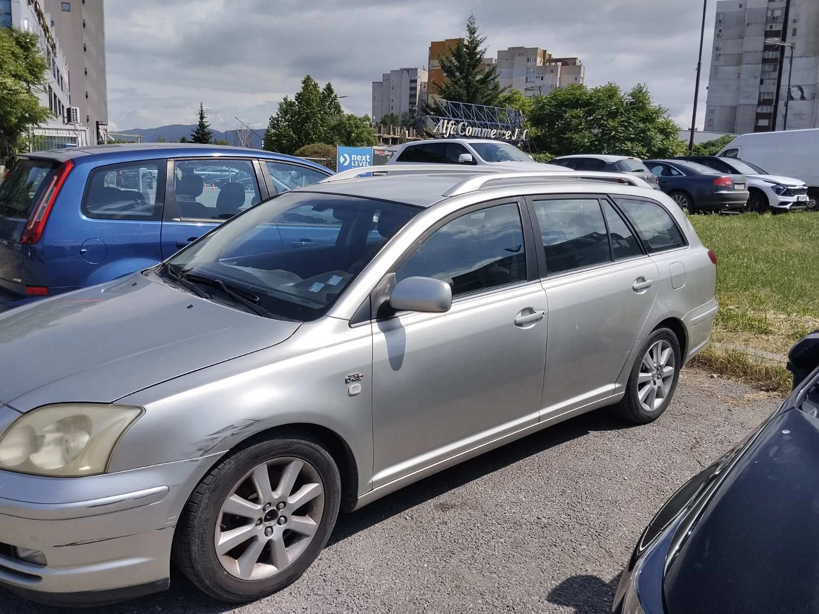 Toyota Avensis, снимка 12 - Автомобили и джипове - 54884092