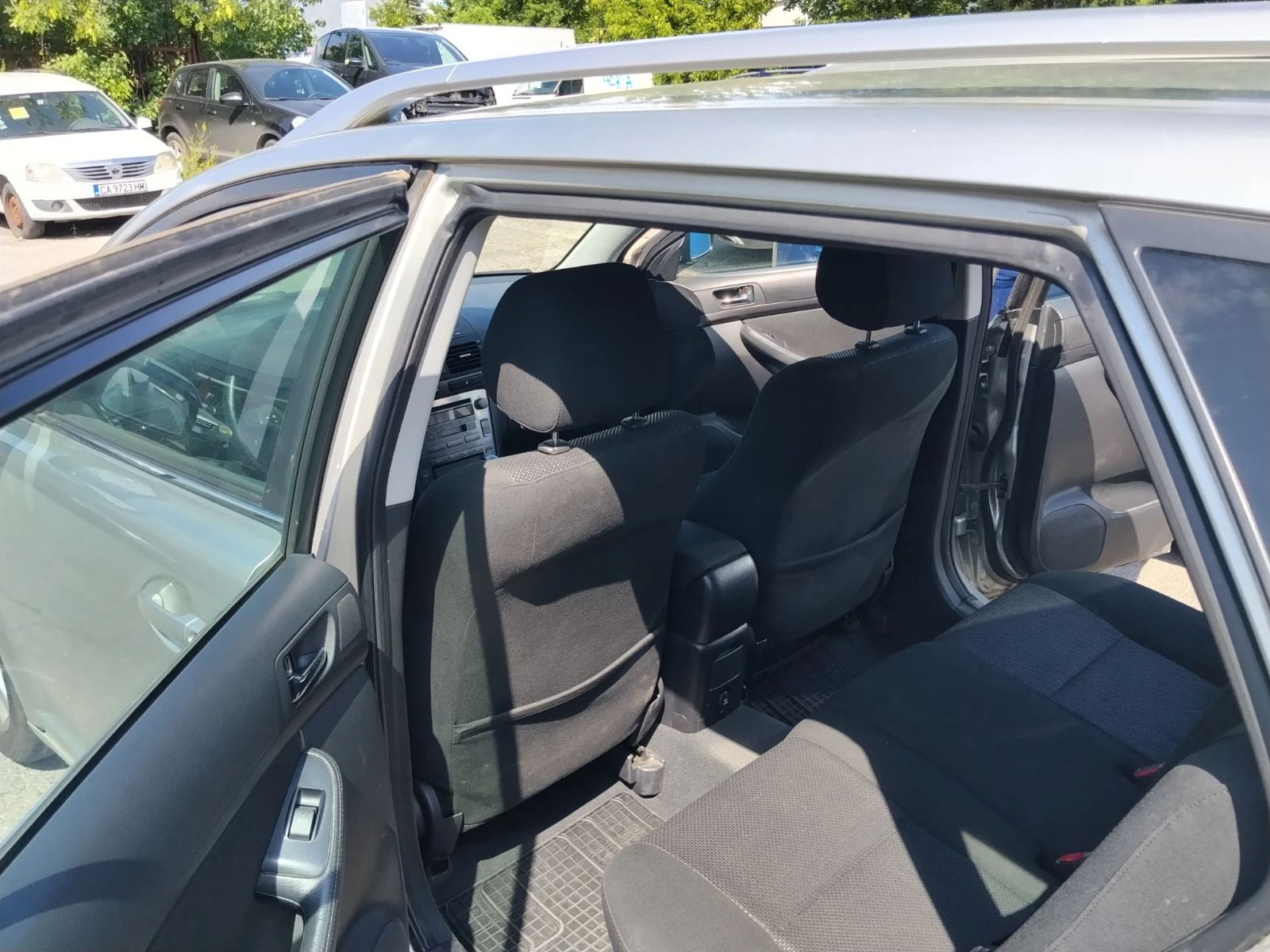 Toyota Avensis, снимка 5 - Автомобили и джипове - 54884092