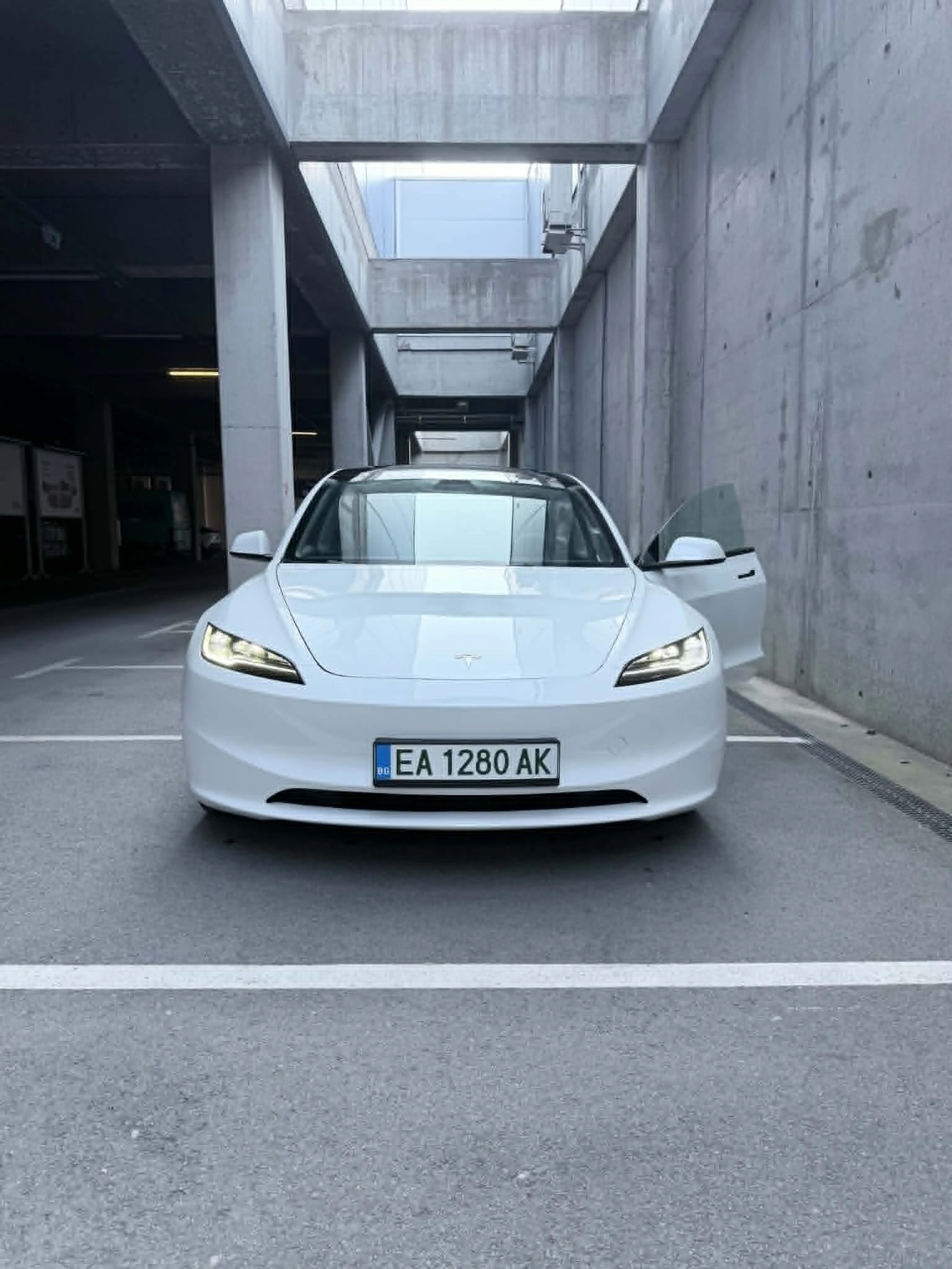 Tesla Model 3 Highland RWD Пълна гаранция