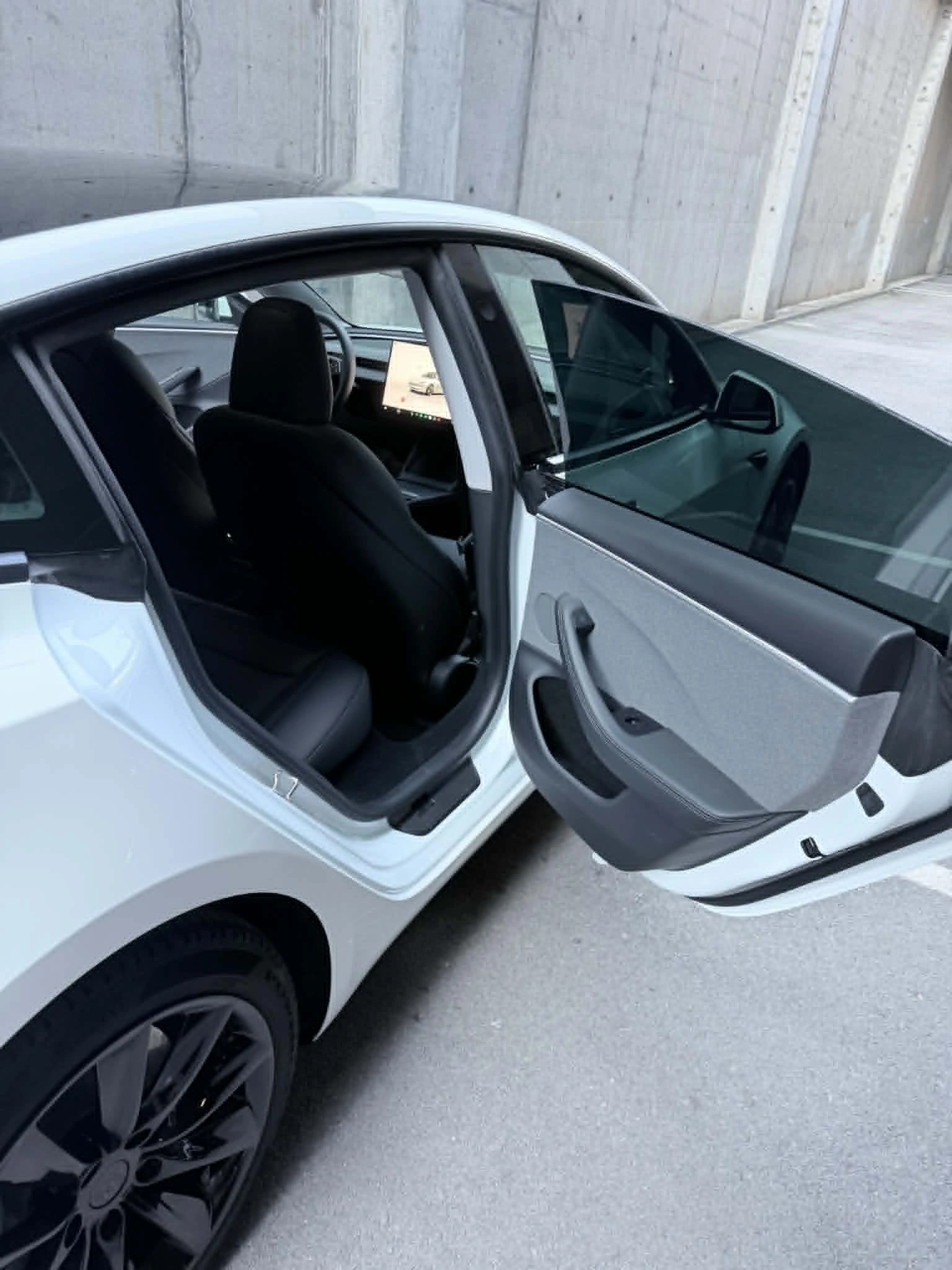 Tesla Model 3 Highland RWD Пълна гаранция, снимка 8 - Автомобили и джипове - 55066685