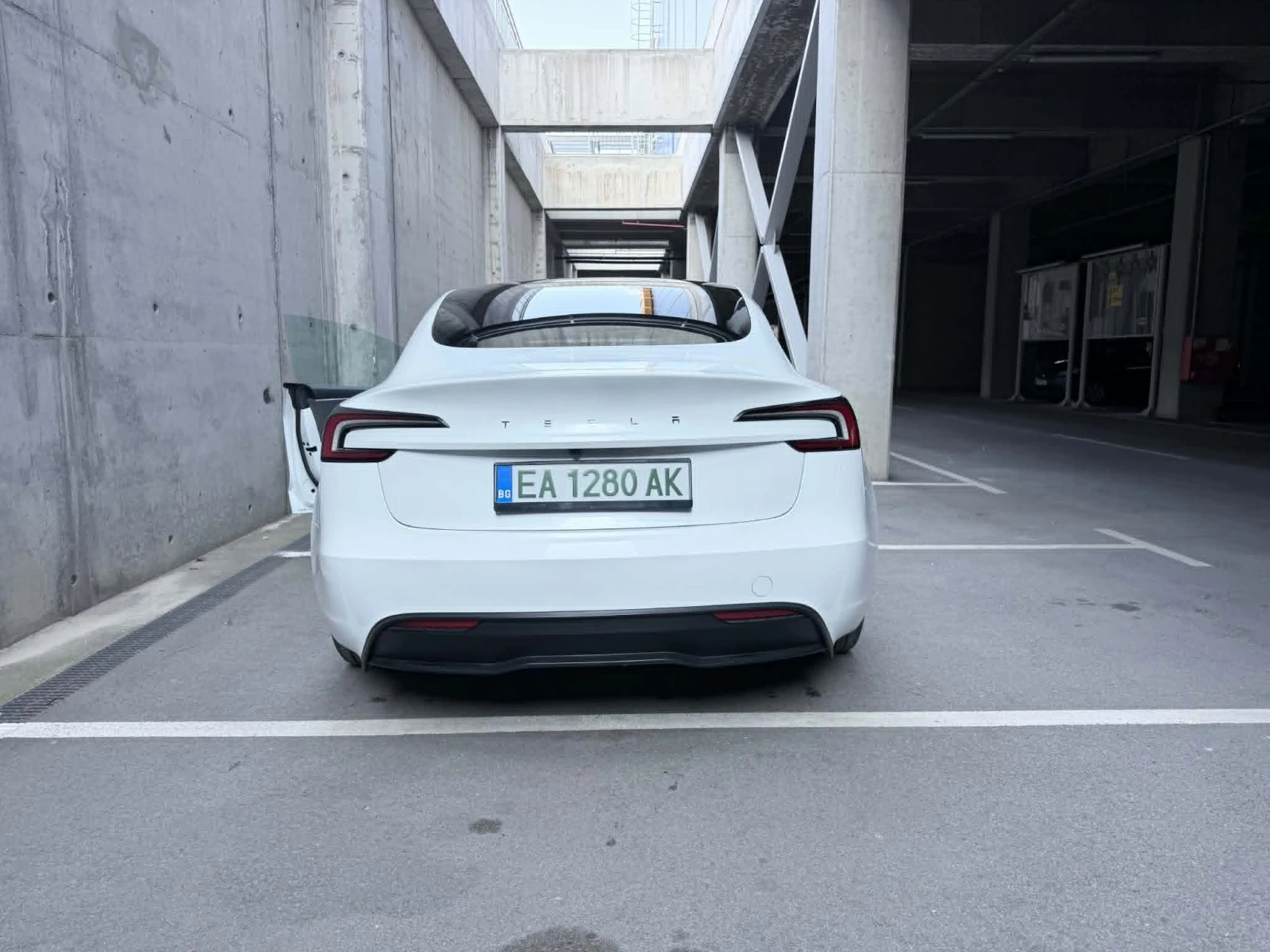 Tesla Model 3 Highland RWD Пълна гаранция, снимка 3 - Автомобили и джипове - 55066685