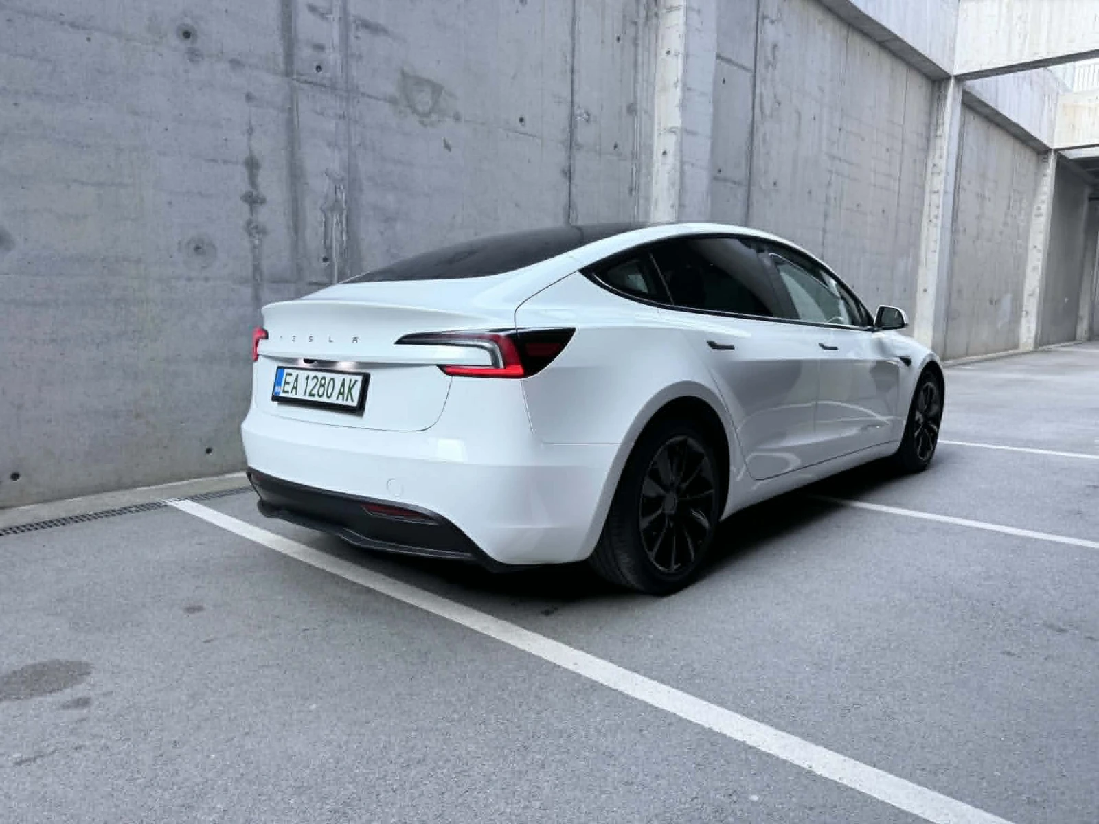 Tesla Model 3 Highland RWD Пълна гаранция, снимка 4 - Автомобили и джипове - 55066685