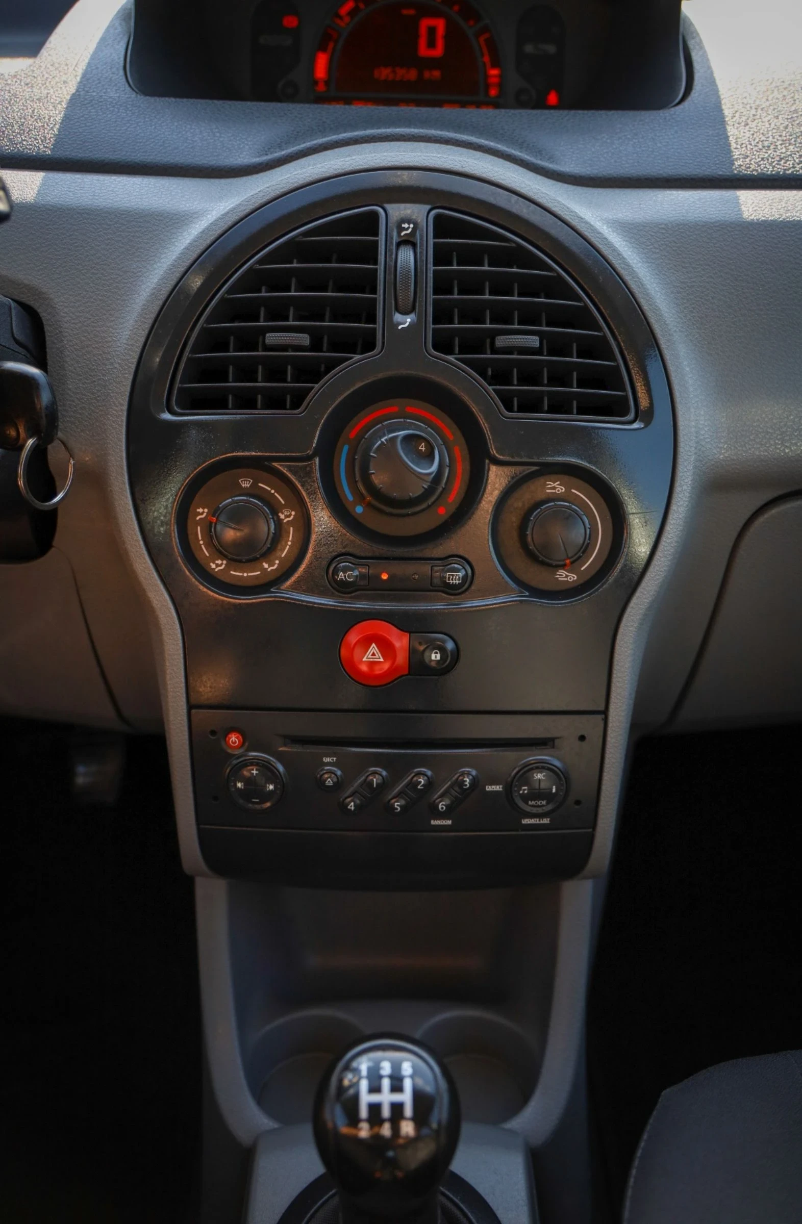 Renault Modus LPG 135000km !, снимка 10 - Автомобили и джипове - 55107587