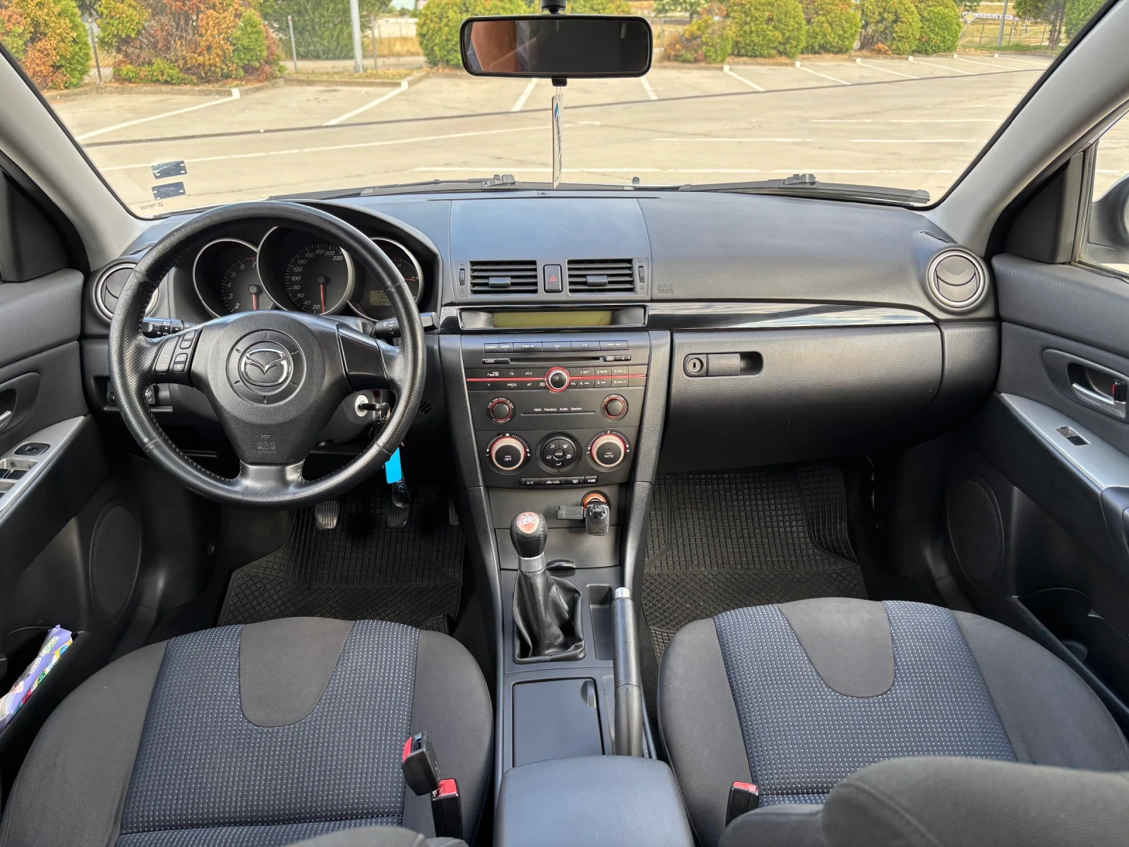 Mazda 3, снимка 12 - Автомобили и джипове - 55876053