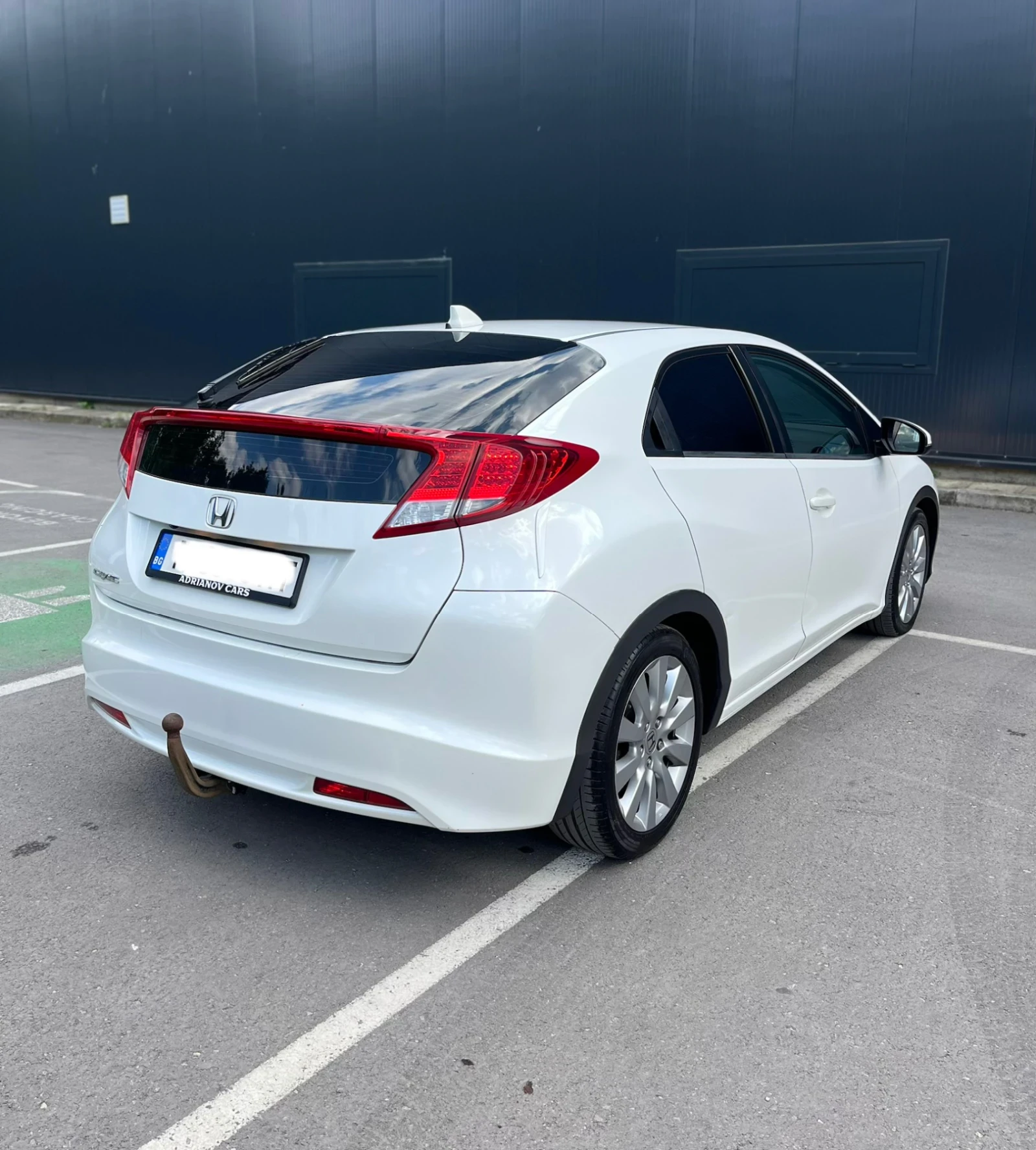 Honda Civic 2.2i-DTEC/150к.с./4 врати/6 скорости, снимка 2 - Автомобили и джипове - 55449757