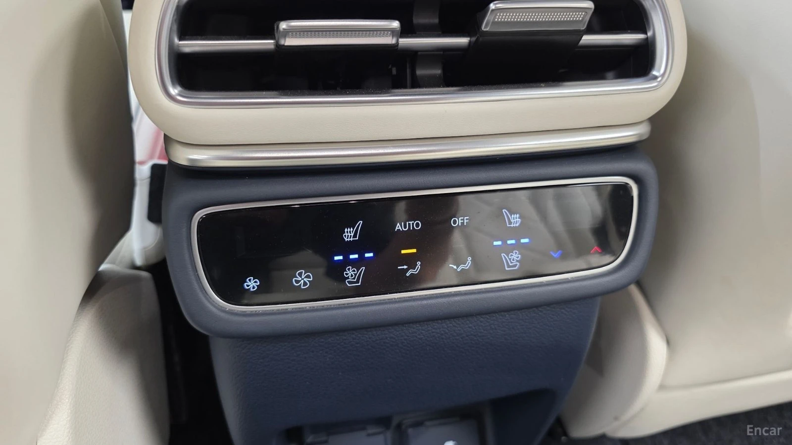 Genesis GV80 2.5T 2WD* КОЖА* ОБДУХВ* НАВИ, снимка 17 - Автомобили и джипове - 55509141